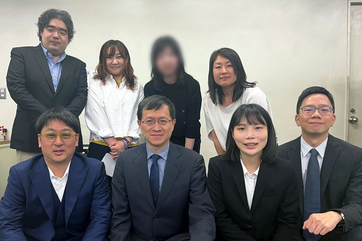 台湾　華鼎国際法律事務所の王先生・陳先生・潘さん