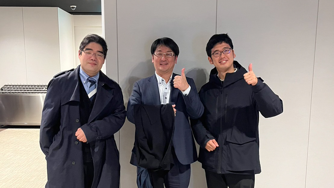 バード国際特許事務所の弁理士・阪上健と特許技術者・大口祐生